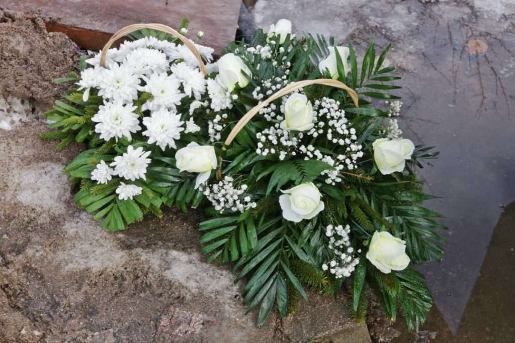 fleurs de deuil couronne mortuaire