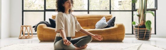 Pratiquer le yoga à domicile : une solution pratique pour intégrer le yoga dans votre routine quotidienne