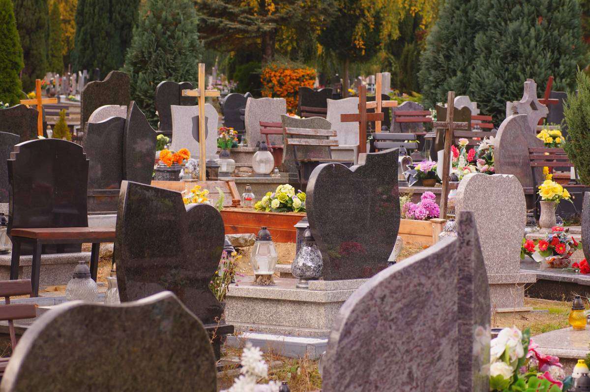 Comment rendre hommage à une personne décédée
