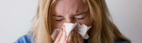 Froid combattu : Découvrez les causes et les remèdes efficaces contre le rhume